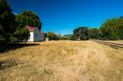 Photo of property in 52 Cameron Road, Makauri, Gisborne, 4071