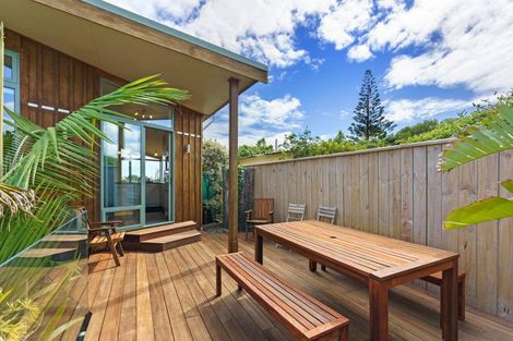 Photo of property in 31 Kapiti Lane, Otaki Beach, Otaki, 5512