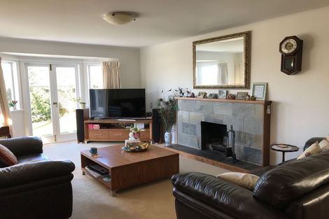 Photo of property in 7 Matipo Road, Mairangi Bay, Auckland, 0630