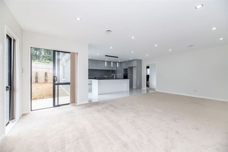 Photo of property in 42 Westmuir Crescent, Pokeno, 2402