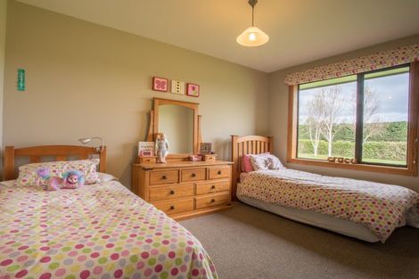 Photo of property in 1059d Winton Lorneville Highway, Lochiel, Winton, 9781