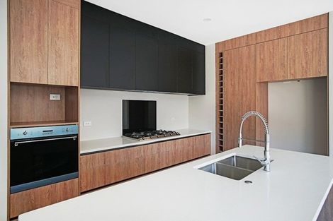 Photo of property in 75a Twin Parks Rise, Papakura, 2582