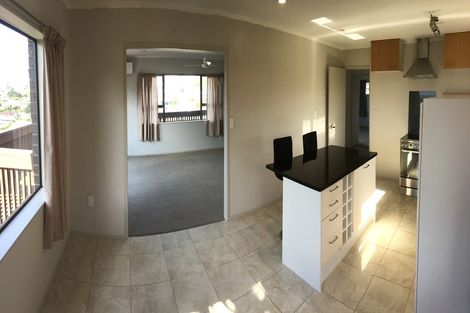 Photo of property in 29a Stanmore Bay Road, Stanmore Bay, Whangaparaoa, 0932