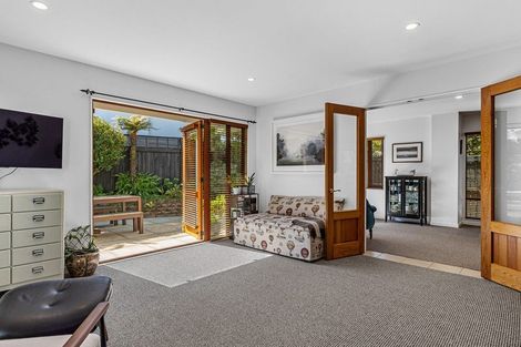 Photo of property in 34 Oakford Close, Riccarton, Christchurch, 8011