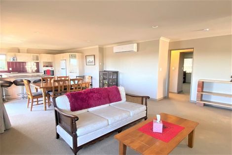 Photo of property in 10 Verona Way, Judea, Tauranga, 3110