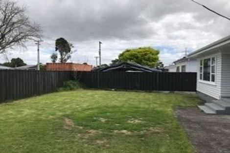 Photo of property in 27 Harwood Crescent, Otara, Auckland, 2023