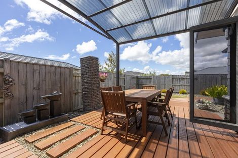 Photo of property in 48 Karamea Street, Whalers Gate, New Plymouth, 4310