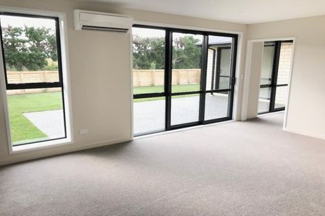 Photo of property in 28 Robert Duncan Road, Belfast, Christchurch, 8051