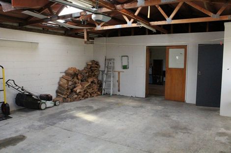 Photo of property in 135 Great North Road, Winton, 9720