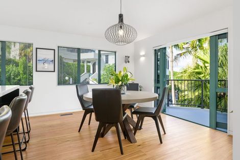 Photo of property in 2 Minchin Crescent, St Andrews, Hamilton, 3200