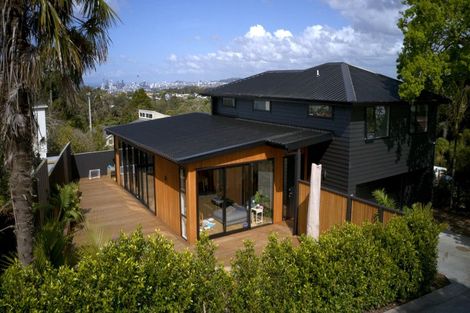 Photo of property in 50b Rangatira Road, Beach Haven, Auckland, 0626