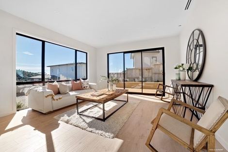 Photo of property in 11 Golden Morning Drive, Albany Heights, Auckland, 0632