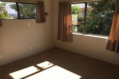 Photo of property in 29a Stanmore Bay Road, Stanmore Bay, Whangaparaoa, 0932