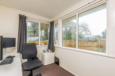 Photo of property in 1 Collins Crescent, Feilding, 4702