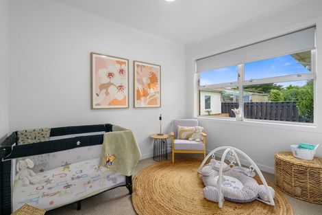 Photo of property in 8 Woodstock Crescent, Leamington, Cambridge, 3432