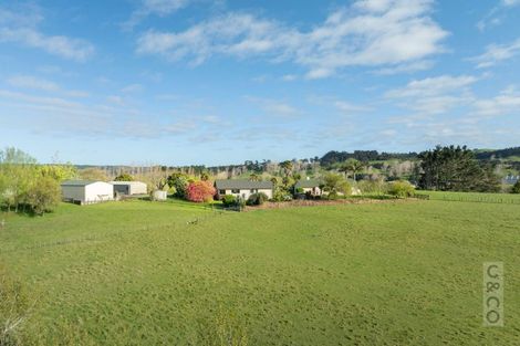 Photo of property in 1224 State Highway 16, Waimauku, 0883