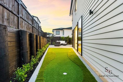 Photo of property in 65 Rathmullen Place, Pinehill, Auckland, 0632