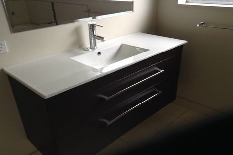 Photo of property in 5 Hunt Lane, Avondale, Christchurch, 8061