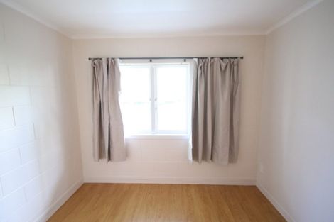 Photo of property in 10 Kereru Street, Henderson, Auckland, 0612