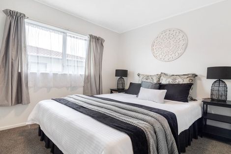 Photo of property in 1/24 Kennington Drive, Clendon Park, Auckland, 2103