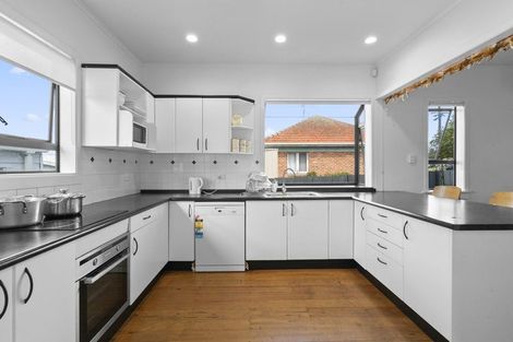 Photo of property in 1/18 Ashlynne Avenue, Papatoetoe, Auckland, 2025