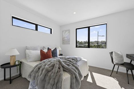 Photo of property in 13/10 Ngaroma House Drive, Hobsonville, Auckland, 0616