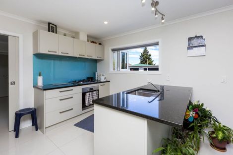 Photo of property in 13 Poplar Grove, Ebdentown, Upper Hutt, 5018