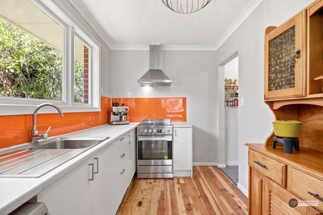 Photo of property in 85 Holborn Drive, Stokes Valley, Lower Hutt, 5019