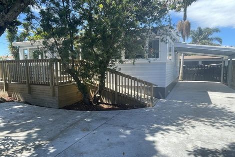 Photo of property in 61 Kauri Road, Stanmore Bay, Whangaparaoa, 0932