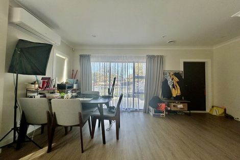 Photo of property in 40b Kervil Avenue, Te Atatu Peninsula, Auckland, 0610