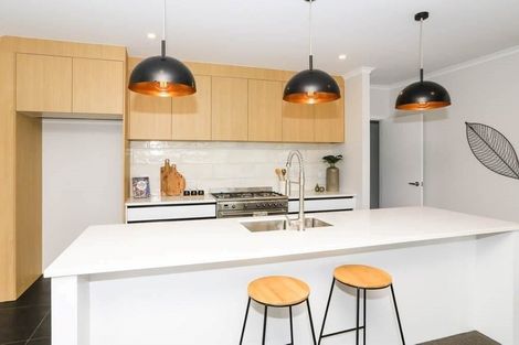 Photo of property in 10 Meadowpark Way, Matangi, Hamilton, 3283