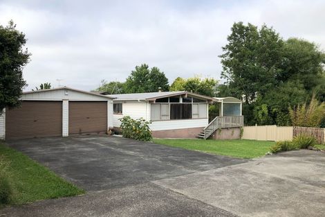 Photo of property in 55 Archmillen Avenue, Pakuranga Heights, Auckland, 2010