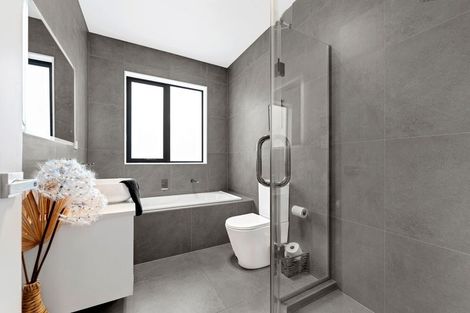 Photo of property in 12 Dolcetto Place, Pokeno, 2402