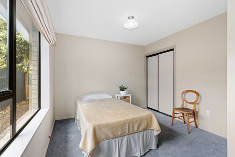 Photo of property in 100 Queenspark Drive, Parklands, Christchurch, 8083