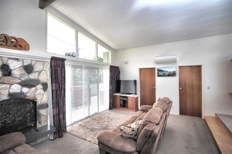 Photo of property in 2 Hoey Street, Te Kamo, Whangarei, 0112