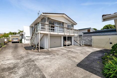 Photo of property in 43b Fulford Street, New Plymouth, 4310