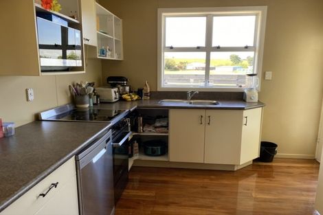 Photo of property in 5 Kowhai Place, Eltham, 4322