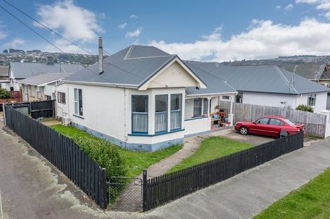 Photo of property in 16 Freyberg Street, Saint Kilda, Dunedin, 9012
