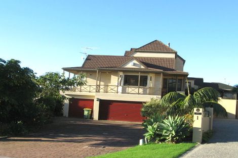Photo of property in 2/3 Te Akau Crescent, Bucklands Beach, Auckland, 2012