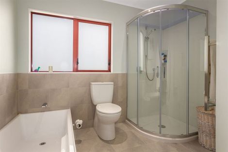 Photo of property in 12 Kilkelly Close, Tawa, Wellington, 5028