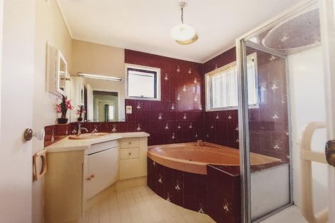 Photo of property in 64a Oakdale Road, Mount Roskill, Auckland, 1041