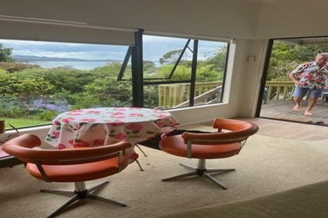 Photo of property in 5 Sandy Beach Road, Tinopai, 0593