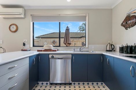 Photo of property in 705 Gloucester Road, Papamoa Beach, Papamoa, 3118