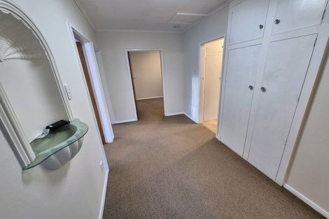 Photo of property in 2/97 Cockayne Road, Khandallah, Wellington, 6035