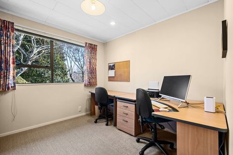 Photo of property in 11 Cargill Place, Frankleigh Park, New Plymouth, 4310