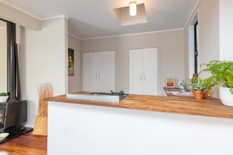 Photo of property in 49 Airlie Road, Plimmerton, Porirua, 5026