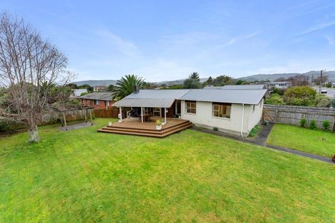 Photo of property in 57 Martin Road, Paraparaumu Beach, Paraparaumu, 5032