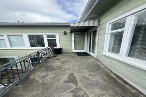Photo of property in 38 Mana Esplanade, Paremata, Porirua, 5026