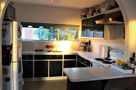 Photo of property in 6a Ballater Place, Highland Park, Auckland, 2010