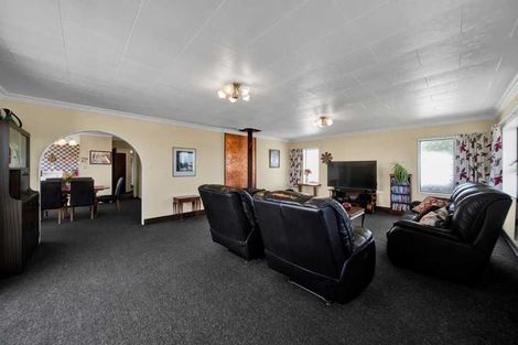 Photo of property in 6 Hussey Street, Oakura, 4314